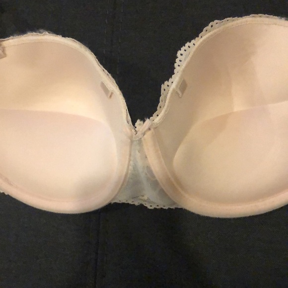 36C Bra with adjustable straps.  Push up Lace Bra with adjustable straps - Picture 8 of 9